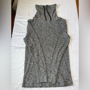 Express Waffle Long Sleeve Thin Lightweight Sweater Grey Medium